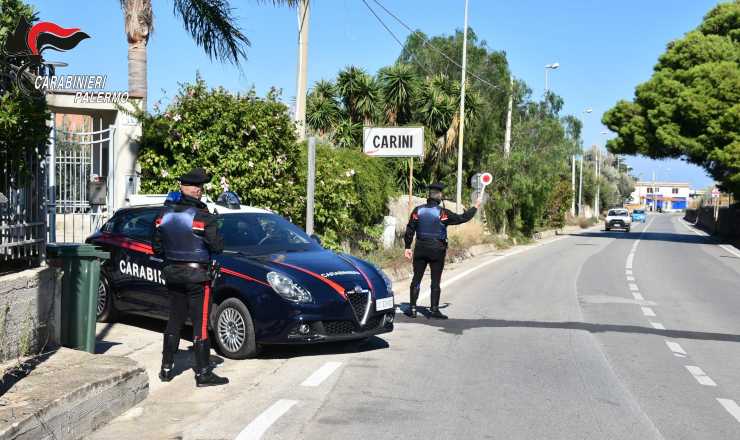 I carabinieri continuano le ricerche per ritrovare la 30enne